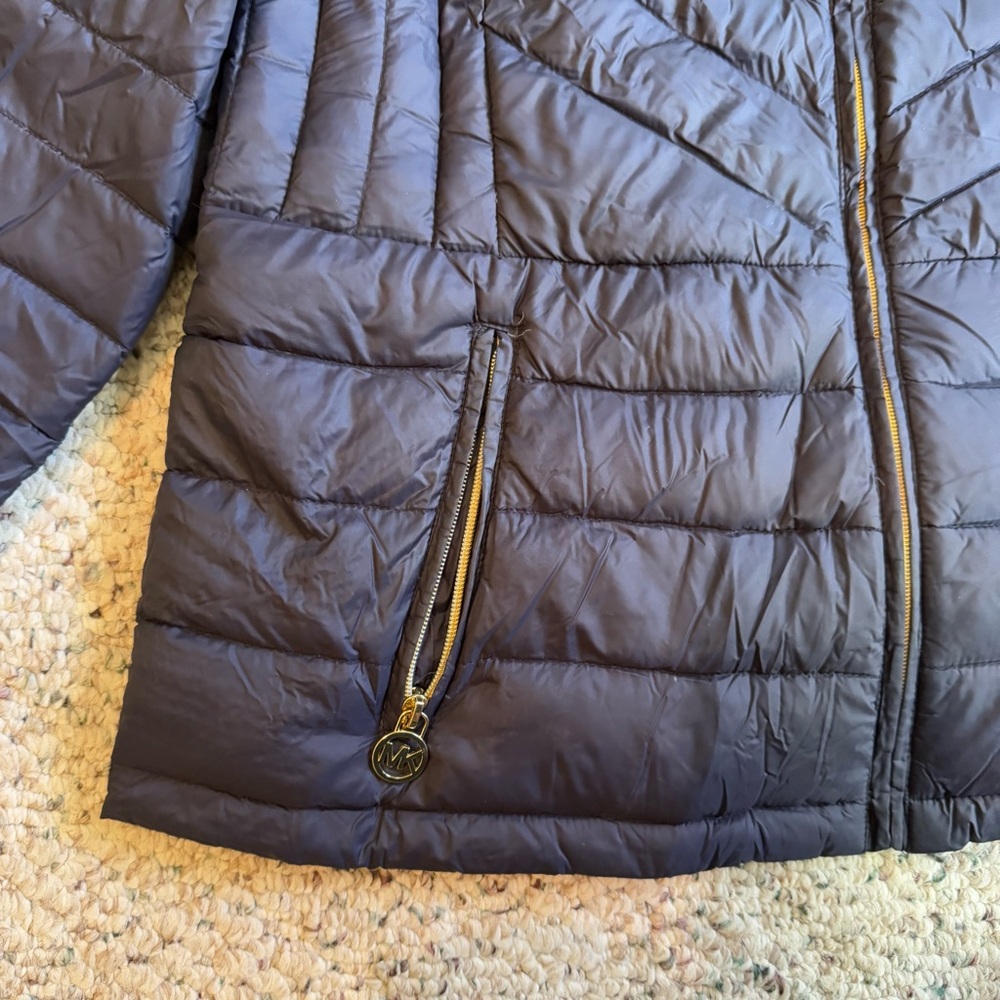 Michael Kors Packable Down-Filled Short Puffer Ja… - image 4